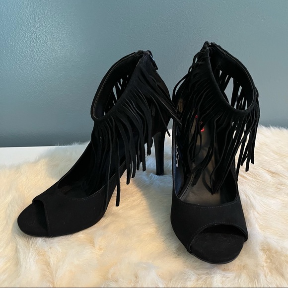 Bongo Black Suede Fringe Heels - Picture 1 of 13